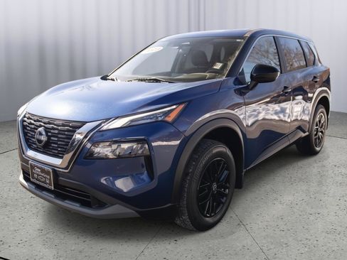 Used 2023 Nissan Rogue S AWD/4WD image 20
