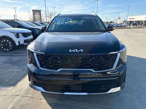 New 2026 Kia Sorento S image 2