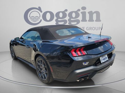 New 2026 Ford Mustang GT Premium w/ GT Performance Package RWD image 2