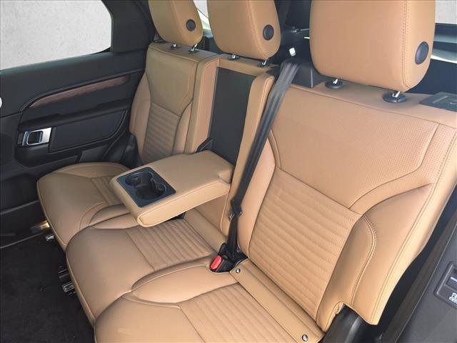 New 2026 Land Rover Discovery Dynamic SE AWD/4WD image 12