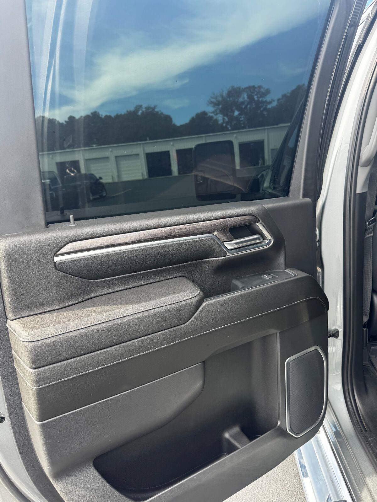 Used 2024 Chevrolet Silverado 2500 LTZ w/ LTZ Plus Package AWD/4WD image 27