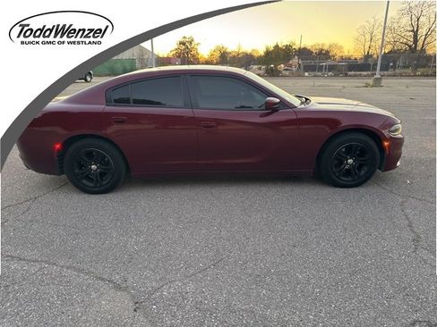 Used 2020 Dodge Charger SXT w/ Leather Interior Group image 1