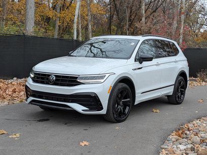 Used 2024 Volkswagen Tiguan SE R-Line