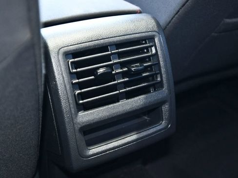 Used 2022 Volkswagen GTI SE FWD image 34