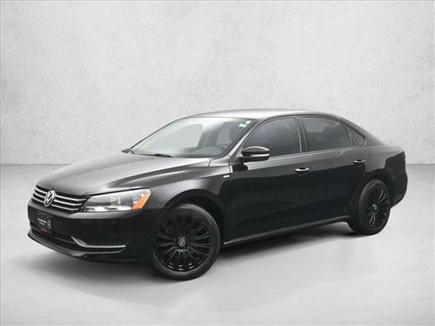 Used 2015 Volkswagen Passat 1.8T Wolfsburg Edition image 2
