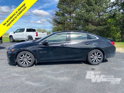 Used 2018 Chevrolet Malibu LT w/ Leather Package FWD image 5