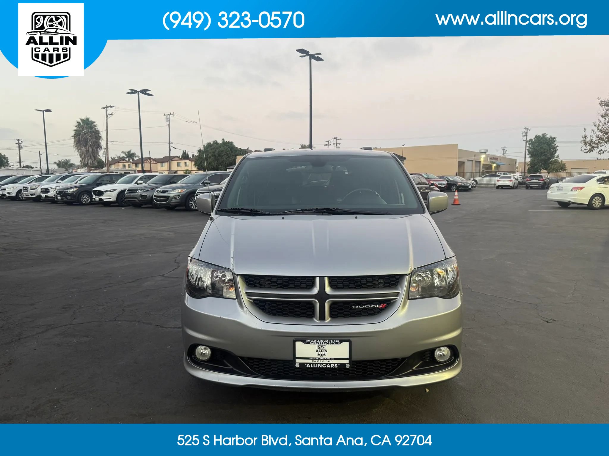 Used 2019 Dodge Grand Caravan GT FWD image 2