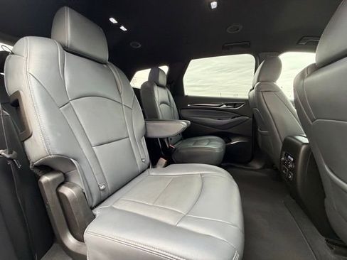 Used 2024 Buick Enclave Premium AWD/4WD image 16