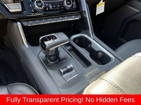 Used 2024 GMC Sierra 1500 Denali w/ Denali Reserve Package AWD/4WD image 33