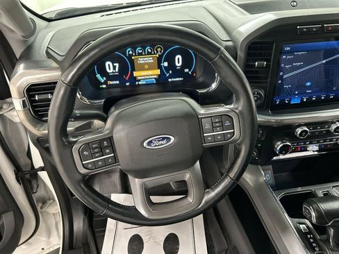 Used 2021 Ford F150 Lariat w/ Equipment Group 502A High AWD/4WD image 4