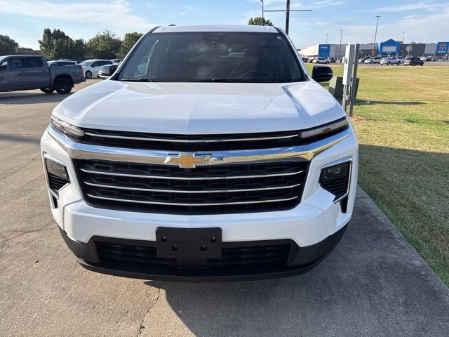 Used 2026 Chevrolet Traverse LT FWD image 5