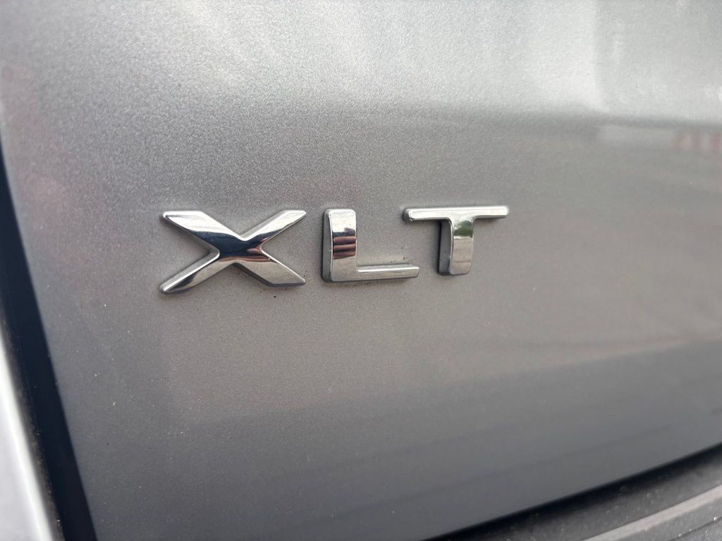 Used 2024 Ford Expedition XLT AWD/4WD image 11