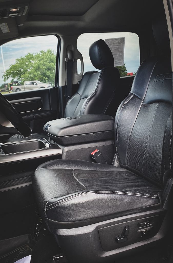 Used 2018 RAM 3500 Laramie w/ Sport Appearance Group AWD/4WD image 24