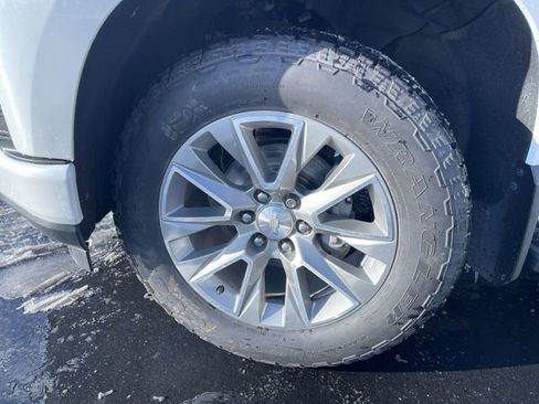 Used 2019 Chevrolet Silverado 1500 High Country w/ Z71 Off-Road Package image 35