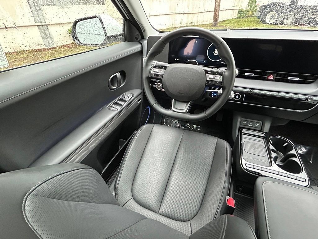 Used 2025 Hyundai Ioniq 5 Limited RWD image 9