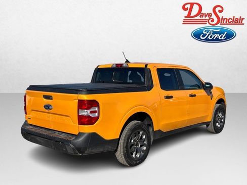 Used 2022 Ford Maverick XLT image 7