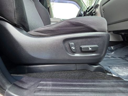 Used 2011 Toyota 4Runner Trail AWD/4WD image 36