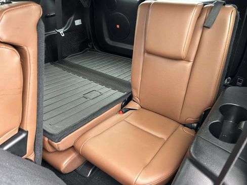 Used 2019 Toyota Highlander Limited AWD/4WD image 15