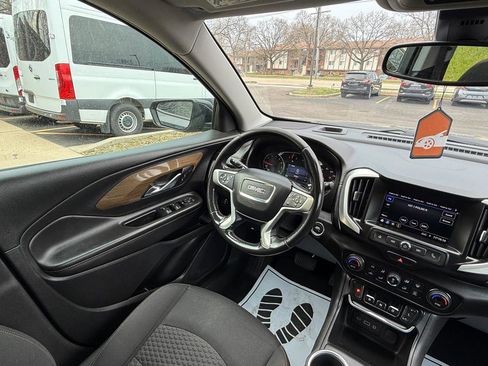 Used 2020 GMC Terrain SLE w/ Driver Convenience Package image 12