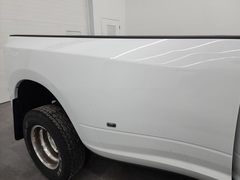 Used 2023 RAM 3500 Laramie image 28