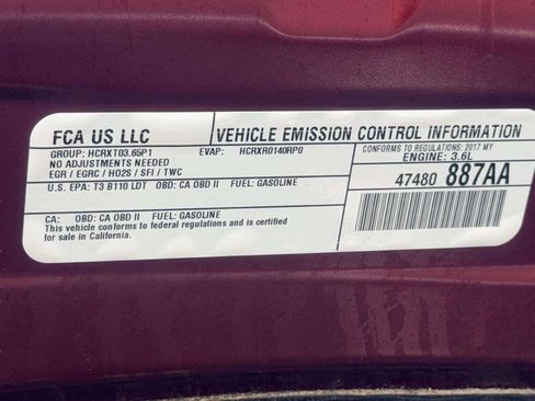 Used 2017 Chrysler Pacifica Touring FWD image 16