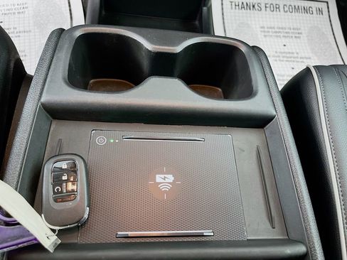 Used 2025 Honda Odyssey Touring image 24