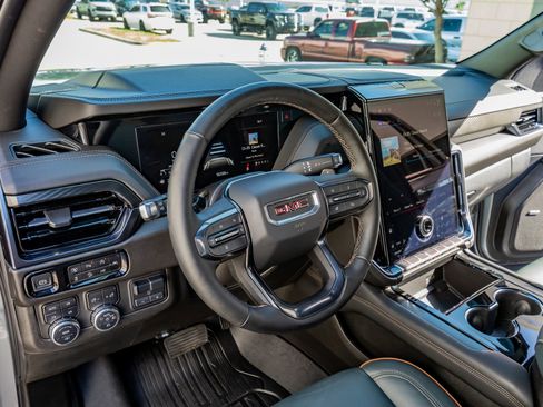 Used 2025 GMC Yukon AT4 w/ Premium Trailering Package image 16