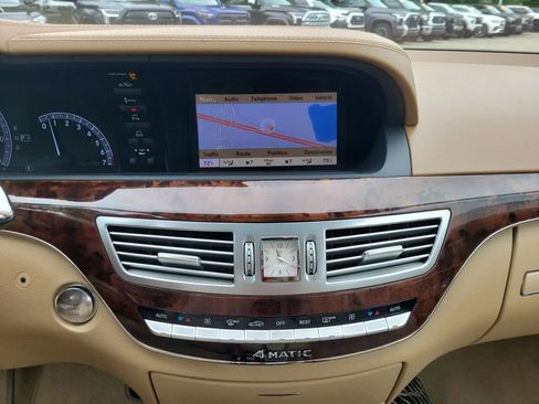 Used 2013 Mercedes-Benz S 550 4MATIC image 31