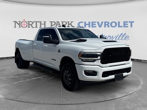 Used 2024 RAM 3500 Laramie w/ Night Edition AWD/4WD image 1