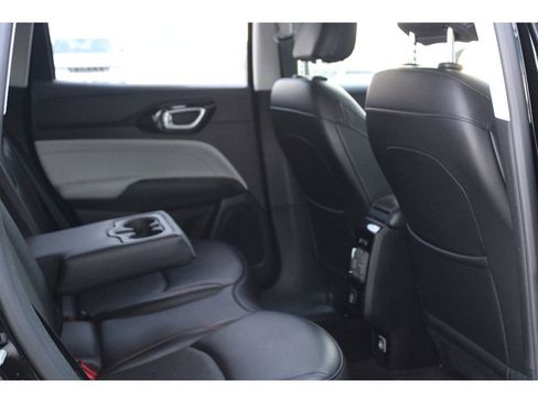 Certified 2022 Jeep Compass Limited image 19