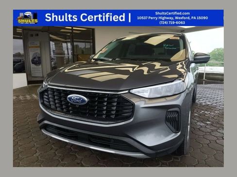 Used 2023 Ford Escape Active w/ Tech Pack #2 AWD/4WD image 1