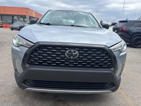 Used 2023 Toyota Corolla Cross L image 4