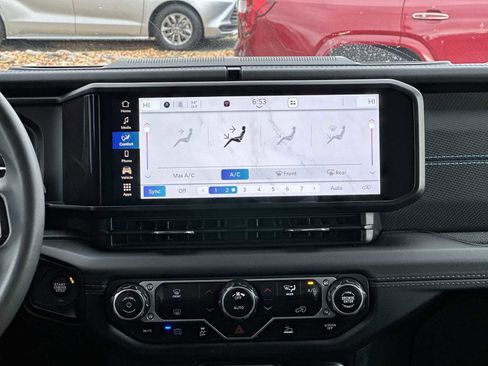 Used 2024 Jeep Wrangler Unlimited Rubicon 4xe image 16