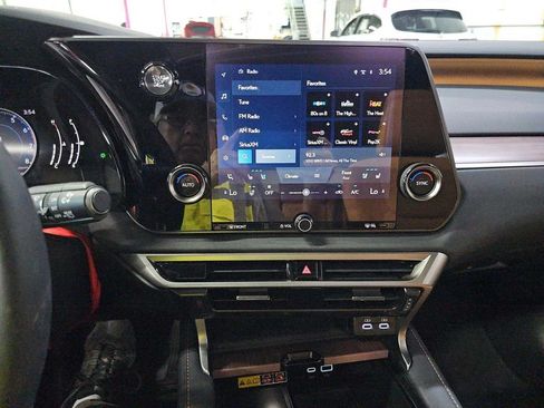 Used 2024 Lexus RX 350 Premium w/ Accessory Package (Z1) AWD/4WD image 17