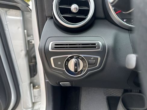 Used 2015 Mercedes-Benz C 300 4MATIC Sedan image 28