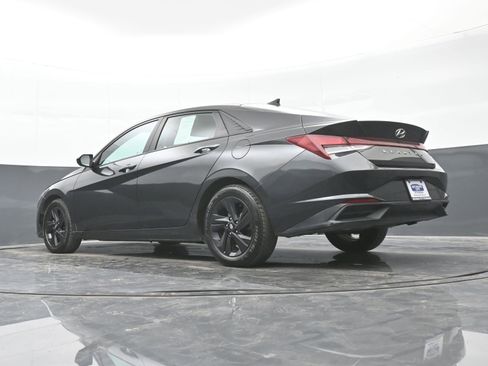 Used 2023 Hyundai Elantra SEL image 42