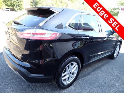 Used 2024 Ford Edge SEL image 7