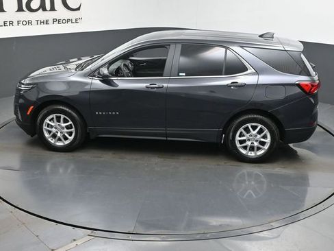 Used 2023 Chevrolet Equinox LT image 43