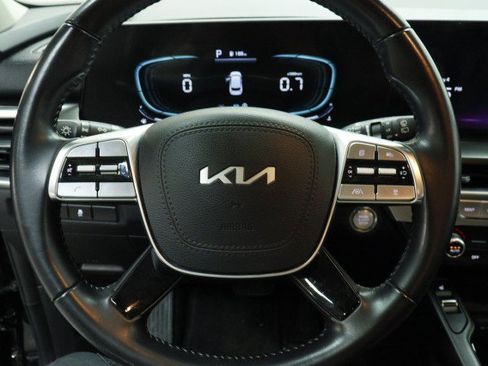 Used 2024 Kia Telluride S FWD image 10