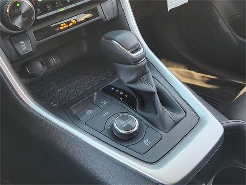 Used 2025 Toyota RAV4 XLE Premium image 16