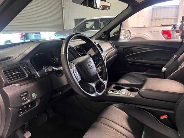 Used 2025 Honda Passport TrailSport image 23