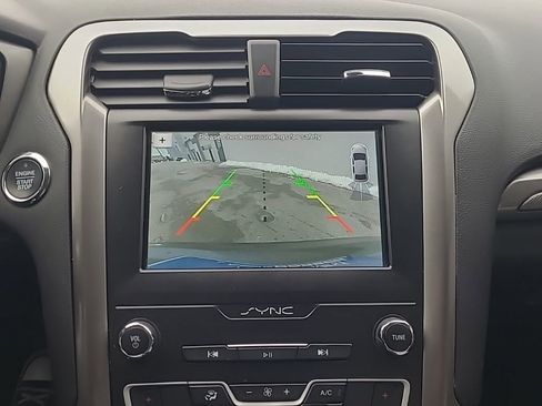 Used 2019 Ford Fusion SE w/ Equipment Group 151A image 21