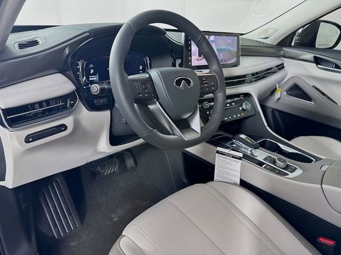 New 2026 INFINITI QX60 Luxe image 11