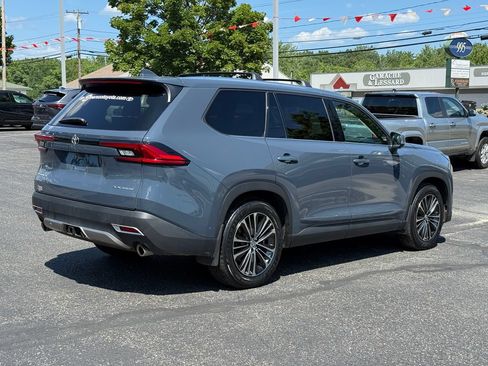 Certified 2024 Toyota Grand Highlander AWD Hybrid image 7