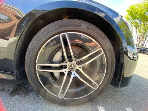 Used 2025 Mercedes-Benz E 350 4MATIC Sedan image 25