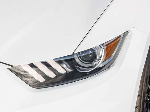 Used 2020 Ford Mustang Shelby GT350 w/ Technology Package image 5