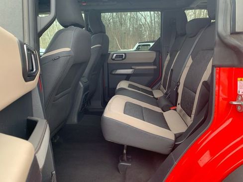 Used 2022 Ford Bronco Wildtrak AWD/4WD image 17