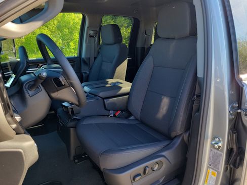 New 2026 GMC Sierra 2500 SLE w/ SLE Convenience Package AWD/4WD image 4