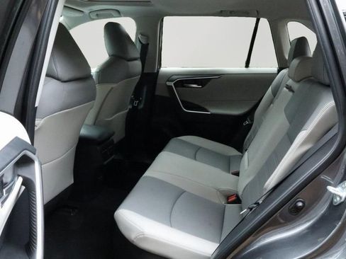 Used 2023 Toyota RAV4 XLE Premium image 13