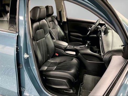 Used 2023 Honda HR-V EX-L image 27